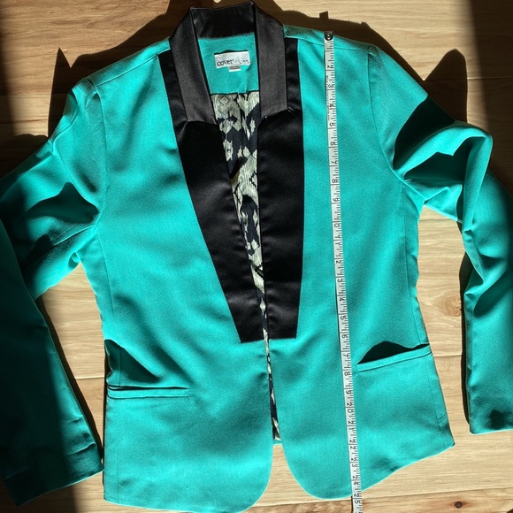 COVET Blazer Roll Cuff Contrast Lining - Picture 6 of 7